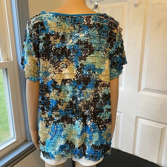 Kim Rogers Womens Top Blouse 3X Short Sleeve Ruffle Tiered Blue Tie Dye Stretch - Picture 6 of 8